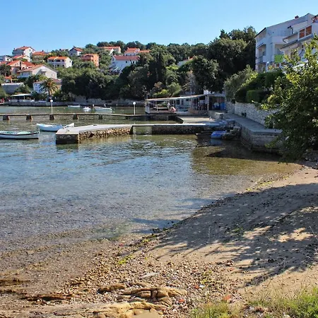 Apartment By The Sea - Gonar, Rab - 16738 Supetarska Draga